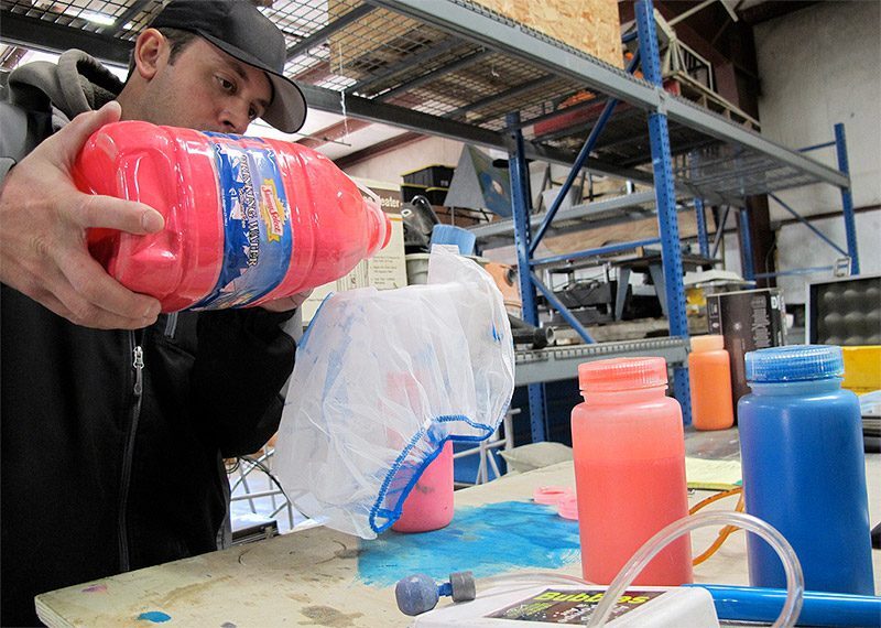 Preparing marking dye